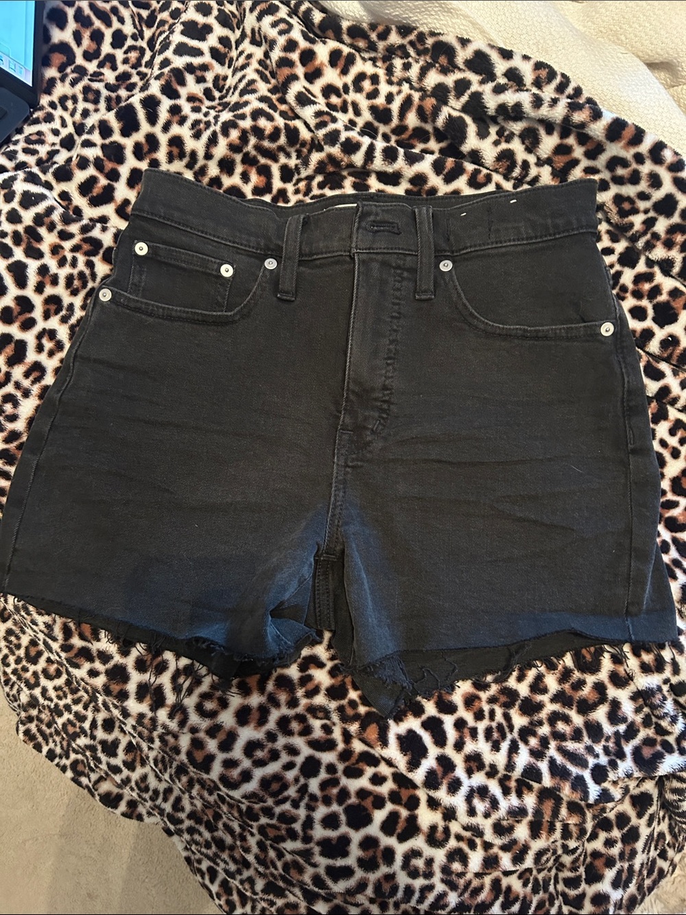 Cutest 😻 Madewell High-Rise Black Denim Shorts